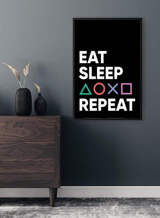 Fortnite Gamer Plakat on wall with "Eat Sleep Repeat" and gaming symbols above a wooden dresser.